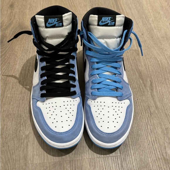 Men’s Jordan 1s size 11. University blue - Picture 3 of 7